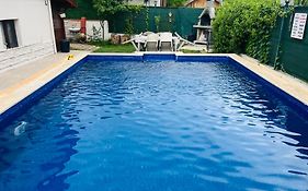Sapanca Eren Villa-Isıtma Havuzlu